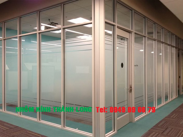Vách Nhôm Kính Cách Âm: Giải Pháp Hiện Đại Cho Không Gian Yên Tĩnh 2 vách nhôm kính cách âm