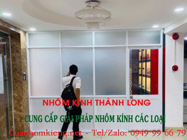 Vách Nhôm Kính Cố Định: Giải Pháp Thiết Kế Hiện Đại và Ưu Việt 4 giá vách nhôm kính cố định