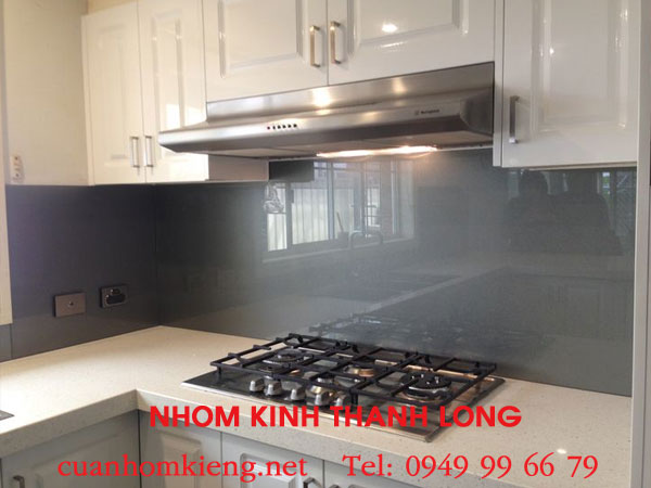 Top 5 Đơn vị thi công kính ốp bếp giá rẻ HCM uy tín: So sánh và đánh giá 6 quy trình thi công kính ốp bếp giá rẻ HCM