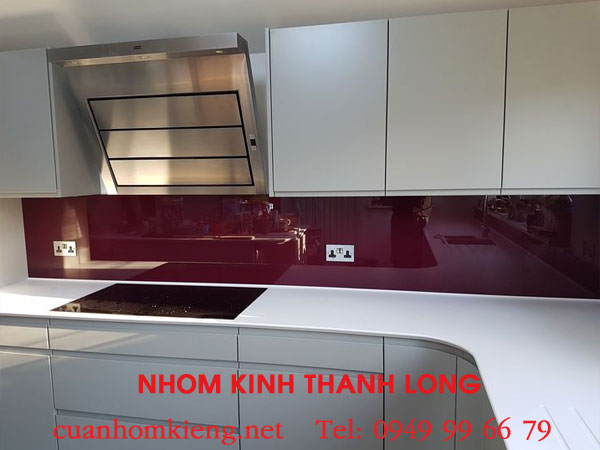 Top 5 Đơn vị thi công kính ốp bếp giá rẻ HCM uy tín: So sánh và đánh giá 4 kinh op bep gia re hcm