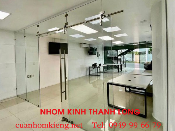 Đơn vị sửa cửa kính Quận 10 Tphcm tại nhà giá rẻ uy tín nhất 2 sửa cửa kính quận 10 tphcm