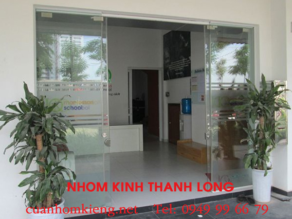 Giới thiệu top 3 đơn vị làm cửa kính cường lực Quận 7 Tphcm giá rẻ, uy tín hàng đầu 3 cua kinh cuong luc quan 7