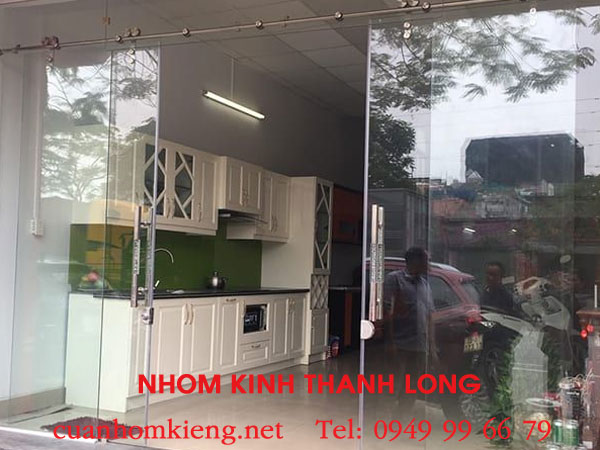 Khám phá 5 đơn vị làm cửa kính cường lực Quận Tân Bình HCM giá rẻ uy tín hàng đầu 2 làm cửa kính cường lực Quận Tân Bình