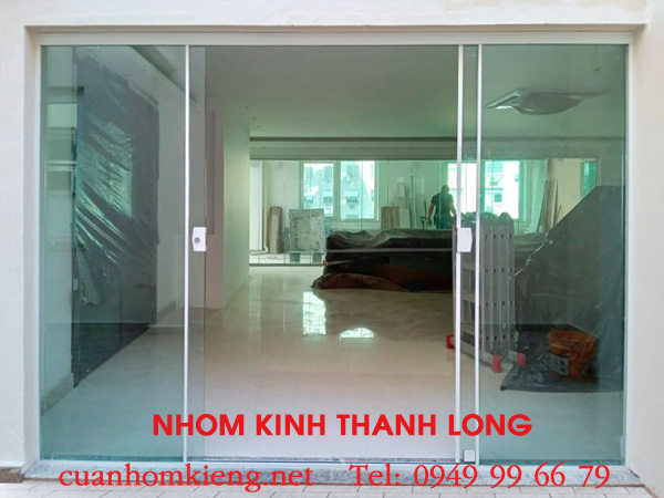 Bảng giá cửa kính cường lực Quận 2 Tphcm mới nhất: Tiết kiệm tớp 20% chi phí tận xưởng 3 cua-kinh-cuong-luc-quan-2